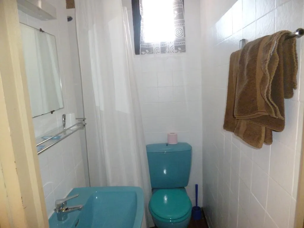 Hotel Le Calypso Hyeres 2*,