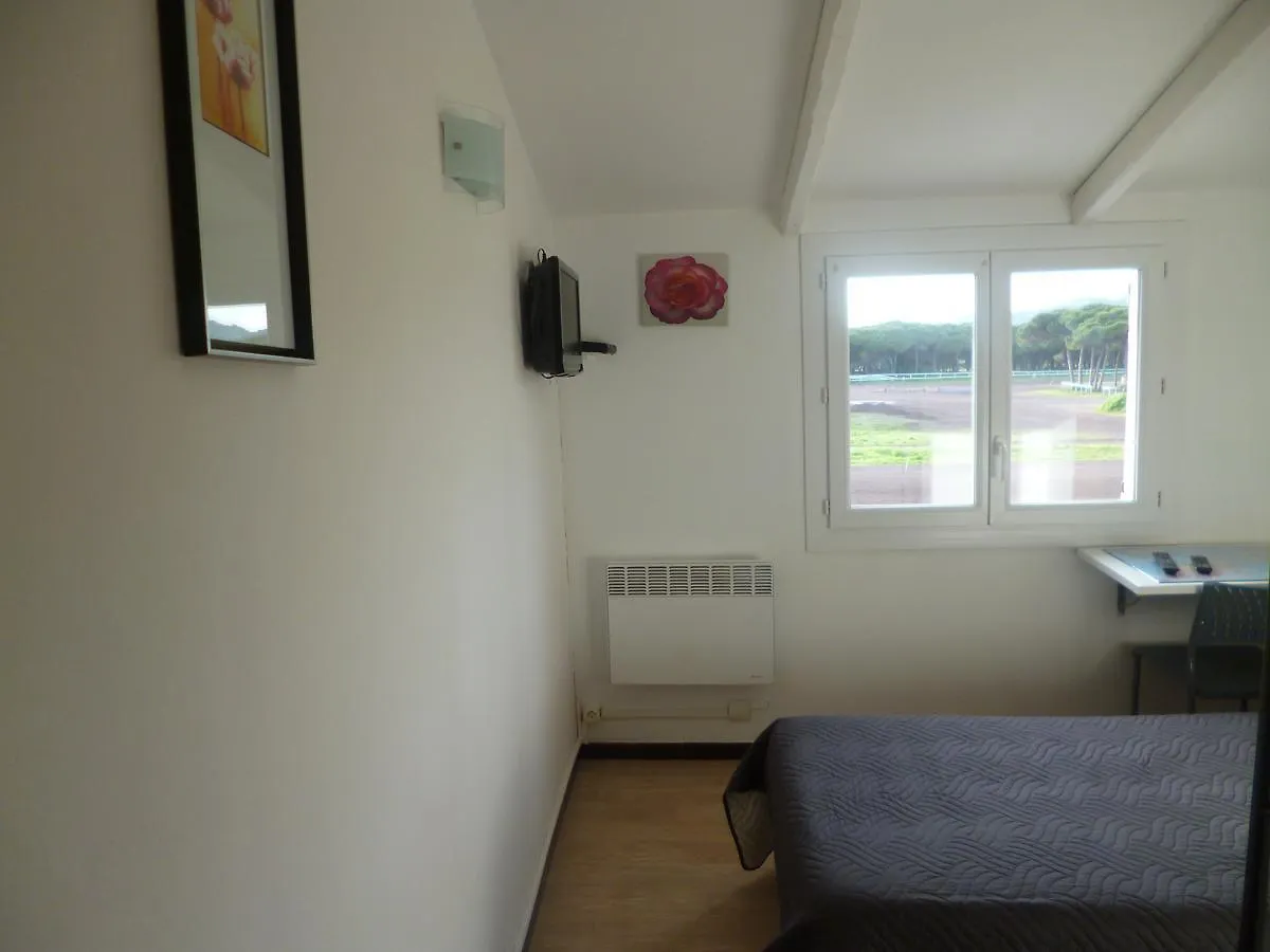 Hotel Le Calypso Hyeres