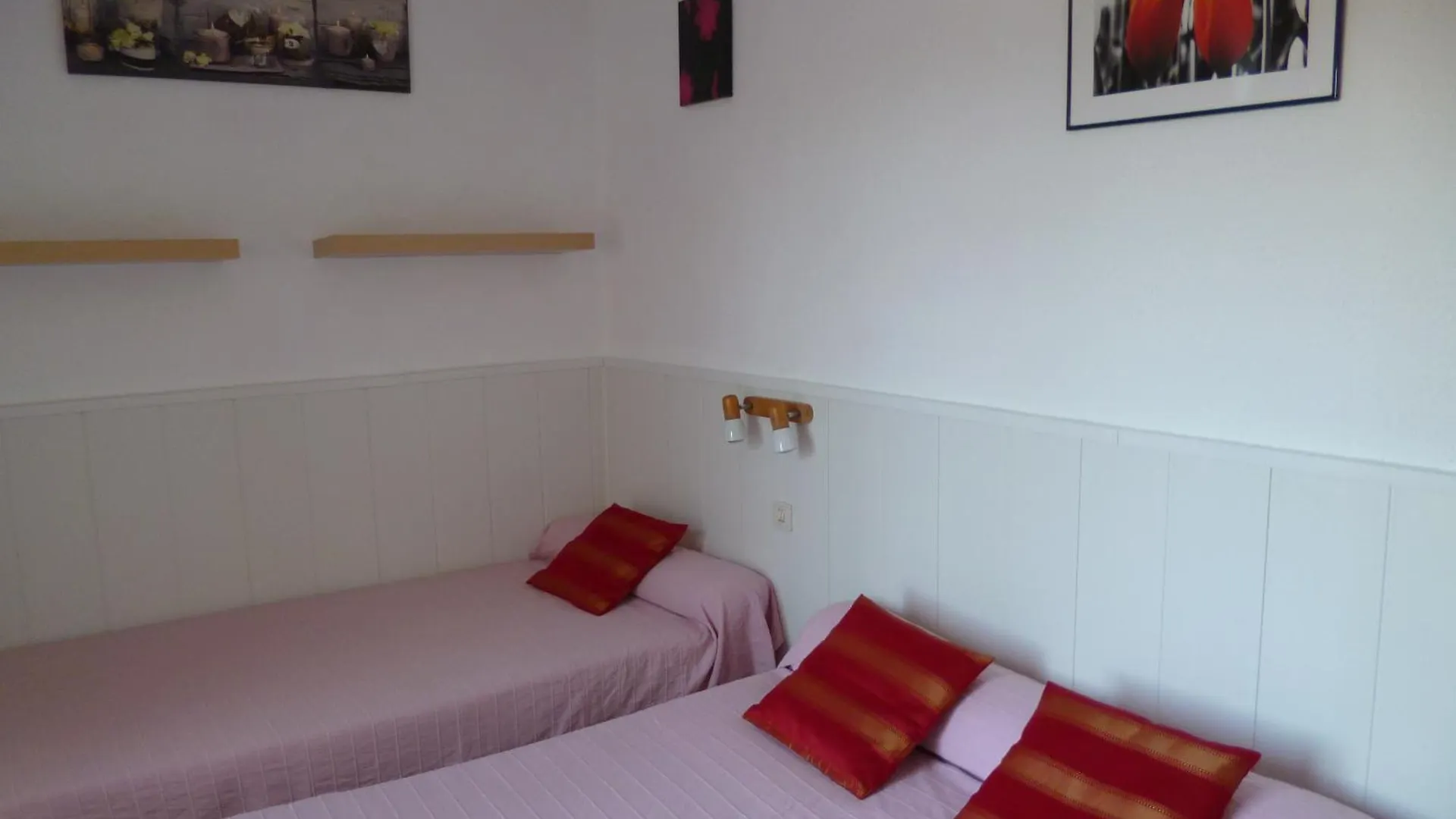 **  Hotel Le Calypso Hyeres France